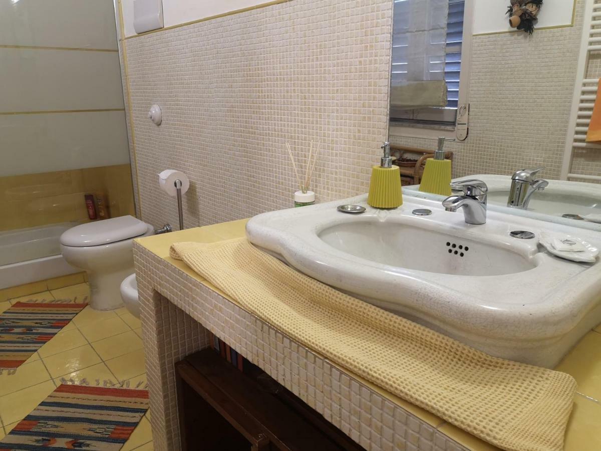 La Casa Dolce Bed & Breakfast ปาแลร์โม ภายนอก รูปภาพ